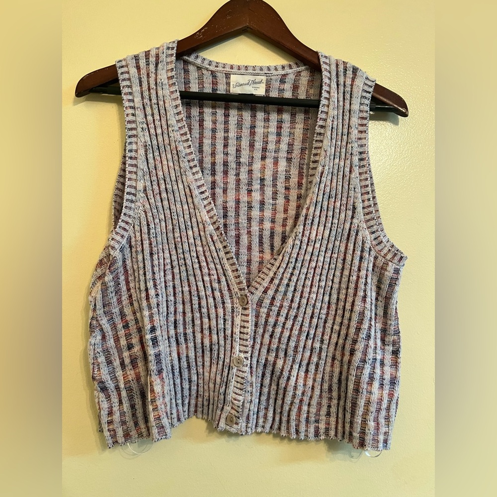 Universal Thread Women’s Multicolor Cable Knit V-Neck Vest Sweater Size XL